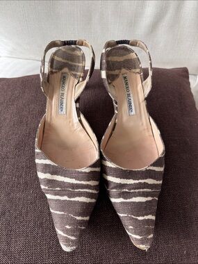 Manolo Blahnik Brown & Cream Zebra-Print Slingback Pumps